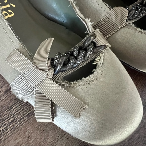 Pedro Garcia Satin & Swarovsky Crystals Heels - Picture 13 of 15